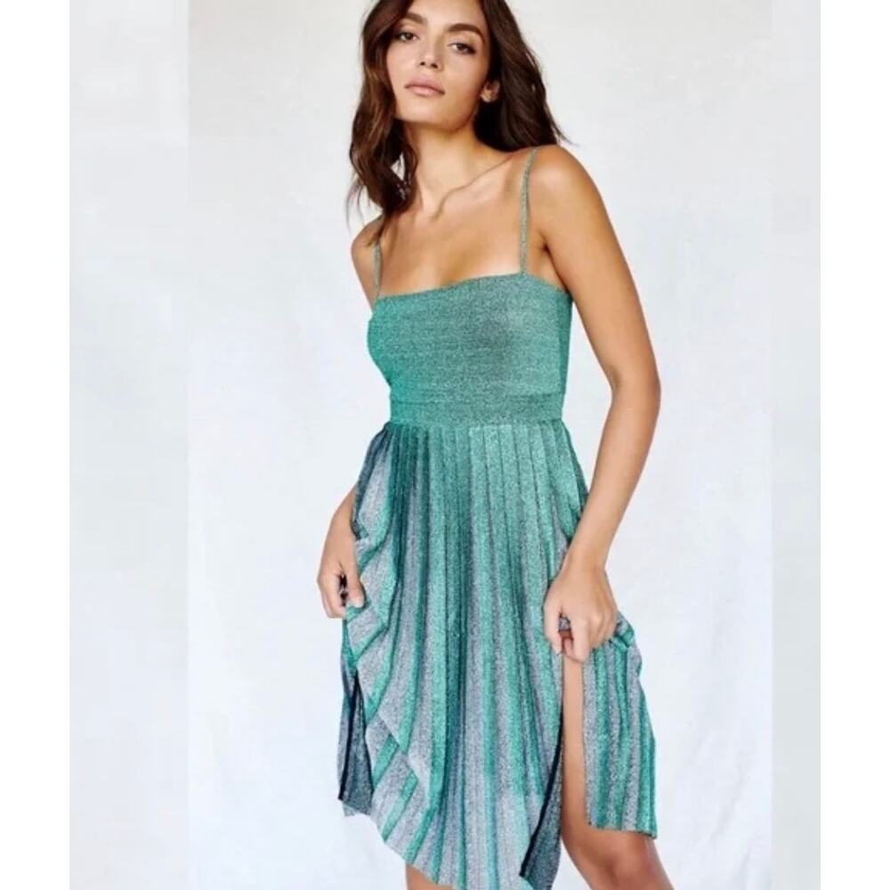 MISHA Collection NWOT Janelle Green Silver Sparkle A-Line Cocktail Dress Sz 8